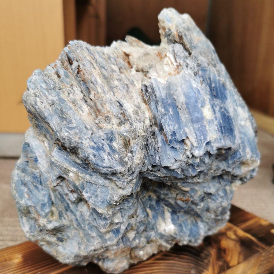 カイヤナイト　原石　3.7キロ　鑑賞石　石　置物　オブジェ　インテリア