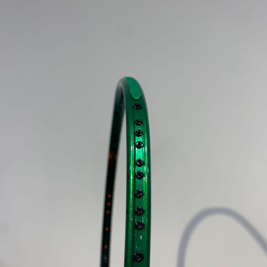 本日15時まで！3AX99-P バドミントン 4U5サイズ ブラック/グレー