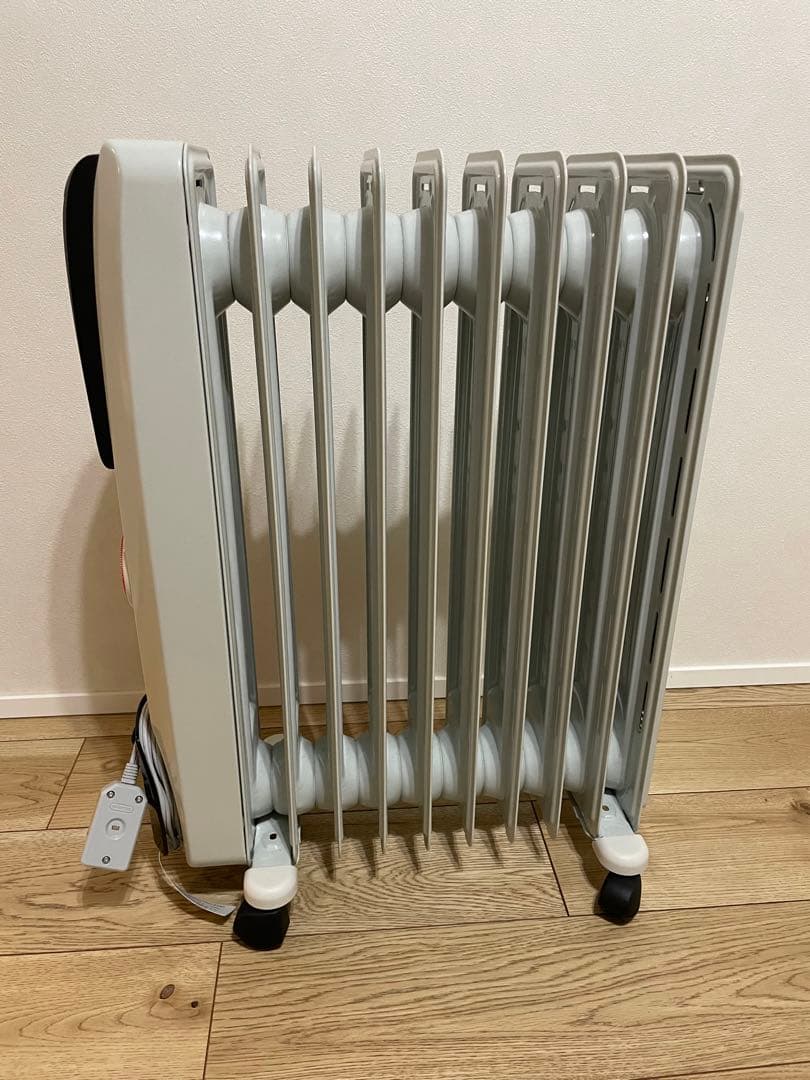 デロンギ オイルヒーター H771015EFSN-BK