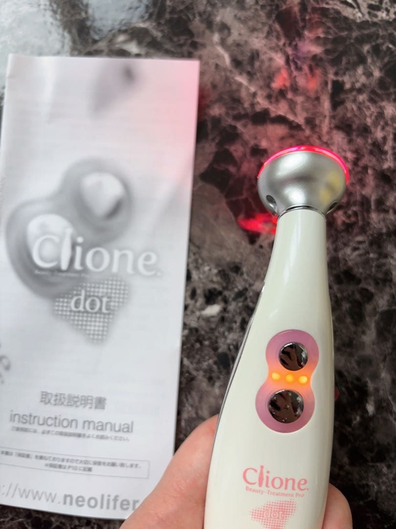 クリオネドット 美顔器 LEDライトEMS