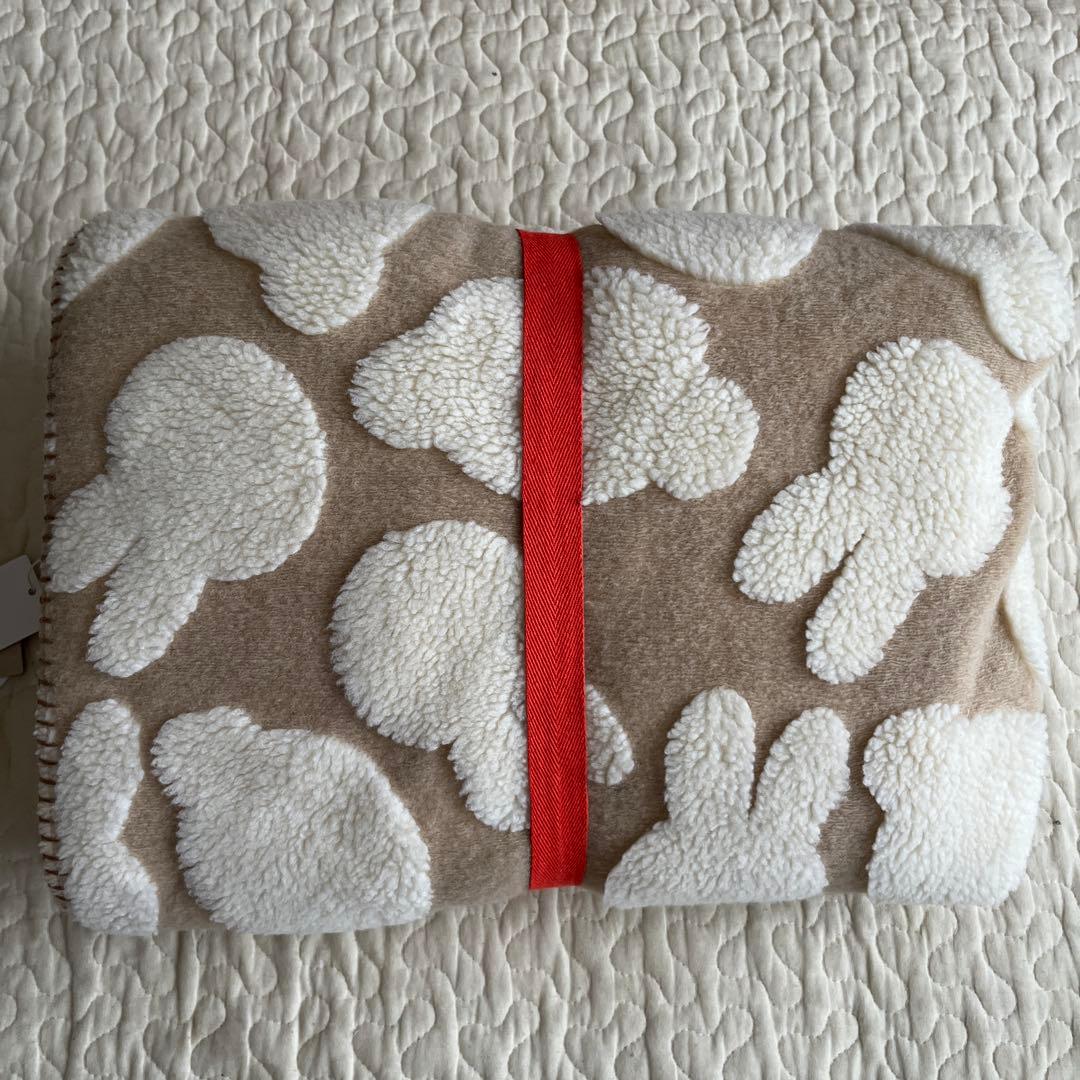 スタディオクリップ　miffy 立体ボアブランケット