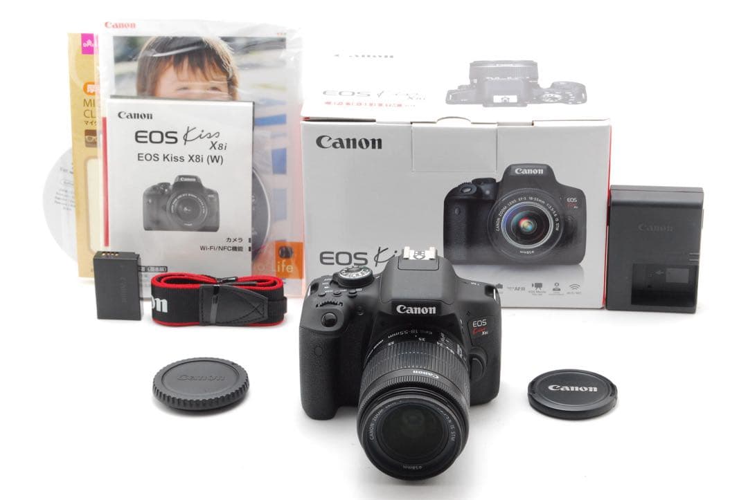 ✨極美品✨キャノン Kiss X8i❤️ショット数わずか296回！！