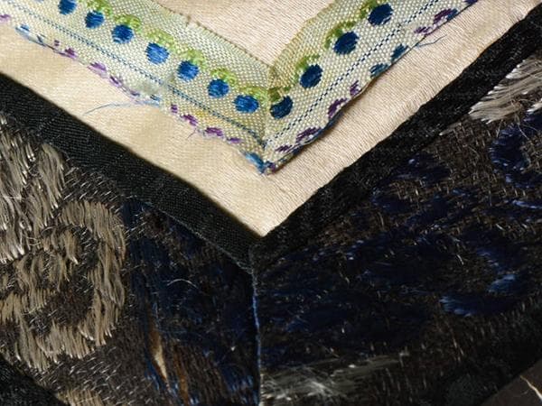 【珍】　★ 亭台人物図繍片 ★　民国時期　刺繍 山水紋 仕女紋　民間織繍