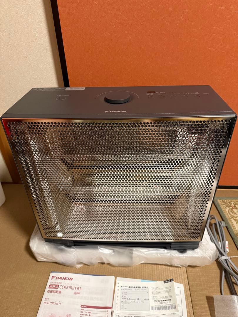 ダイキン　ハイブリッドセラムヒート　WRH135AS-H 美品