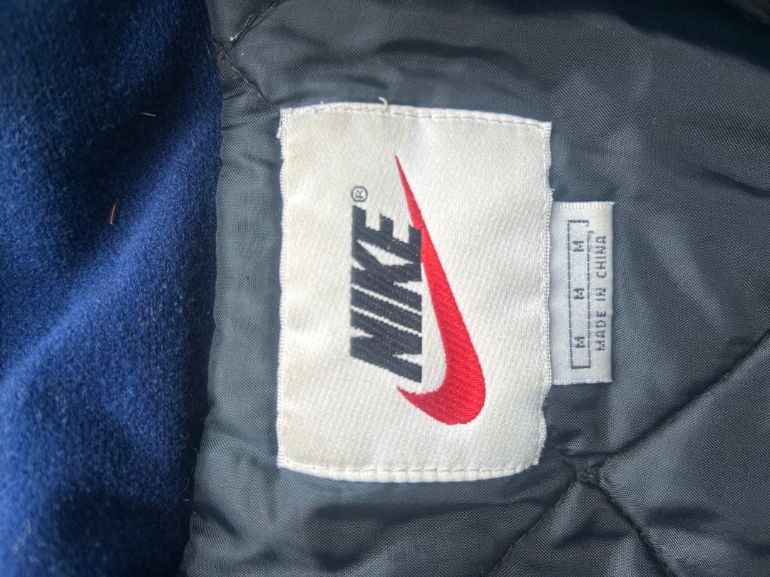 Nike ブラック ナイロンジャケット　90s 銀タグ