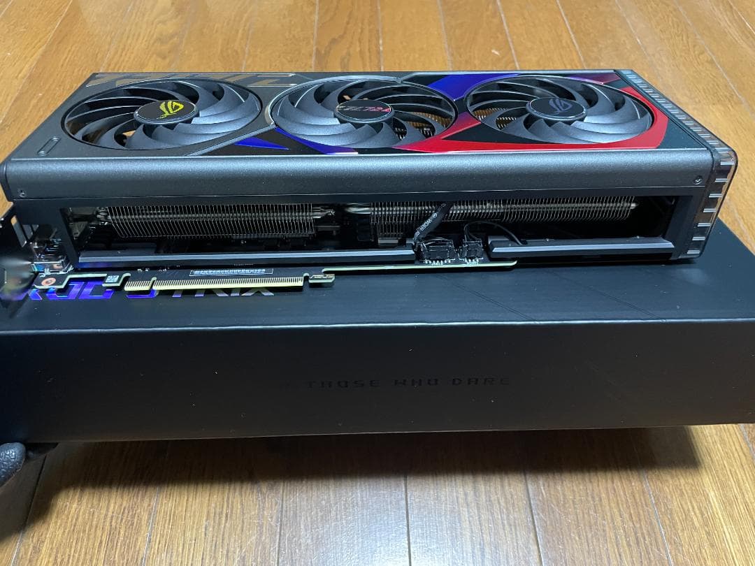 【中古品】ROG-STRIX-RTX4070TIS-O16G-GAMING