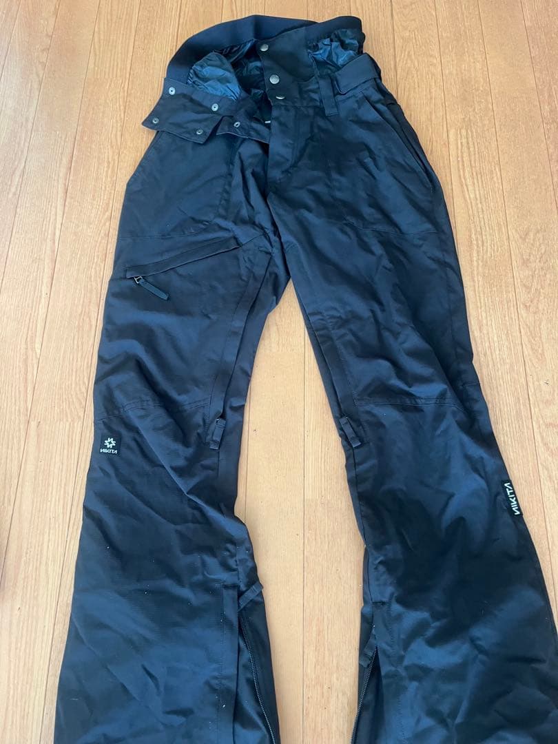 Nikita スノーボードウェア 女性用