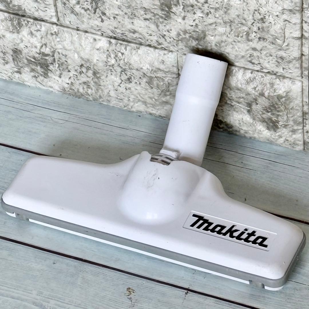 マキタ「CL181FDRFW」充電式クリーナー スタンド付き