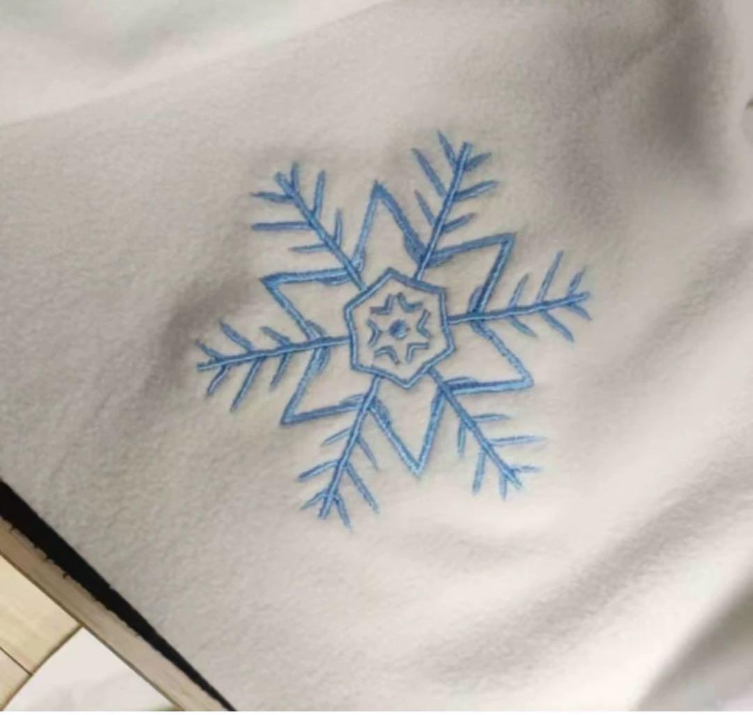 初音ミク　コスプレ　雪ミク三越