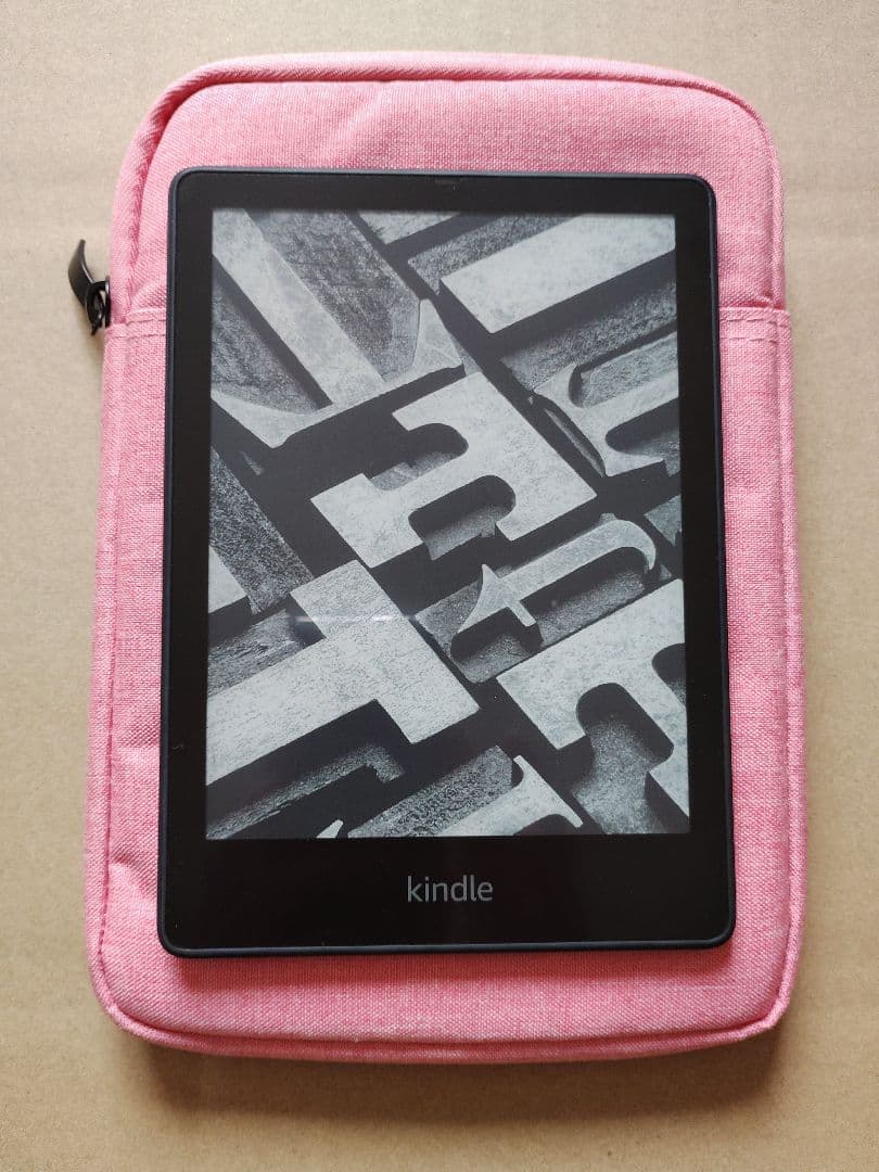 キンドルペーパーホワイトシグニチャーエディション【11世代】、及びカバー3種