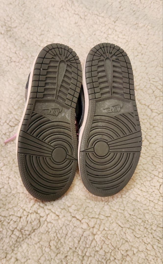 TravisScott×NikeAirJordan1\"ReverseOlive\"