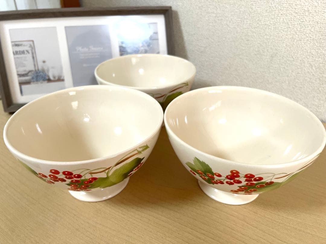 コントワール・ドゥ・ファミーユ カフェオレボール♡赤いベリーのボウル3個セット