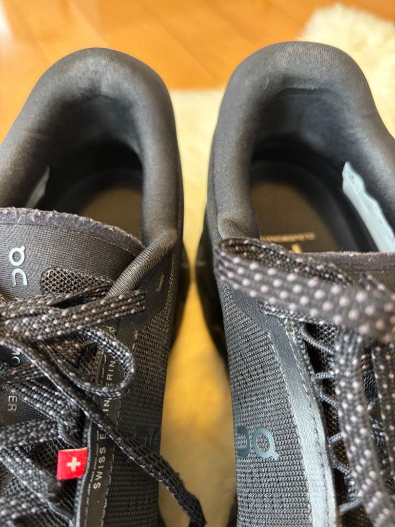 On ブラック ランニングシューズ　クラウドモンスター2