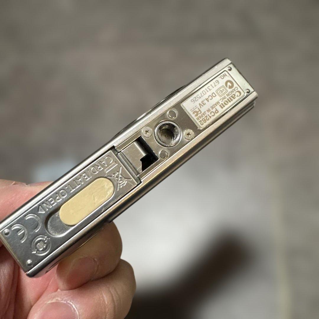 Canon IXY25isコンパクトデジタルカメラ★コンデジ★付属品あり