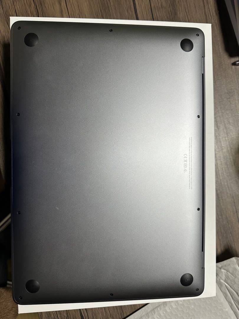 MacBook Air M1 8GB / 256GB SSD (13インチ)