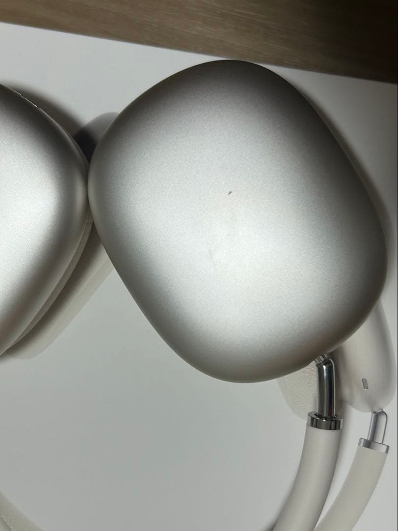 AirPods Max スターライト　本体