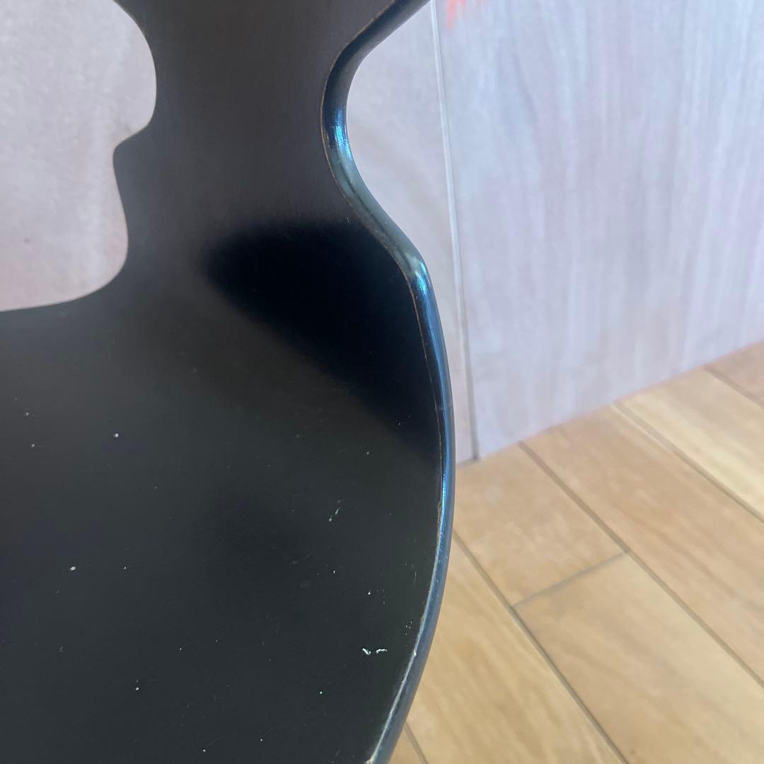 アルネヤコブセン　アントチェア