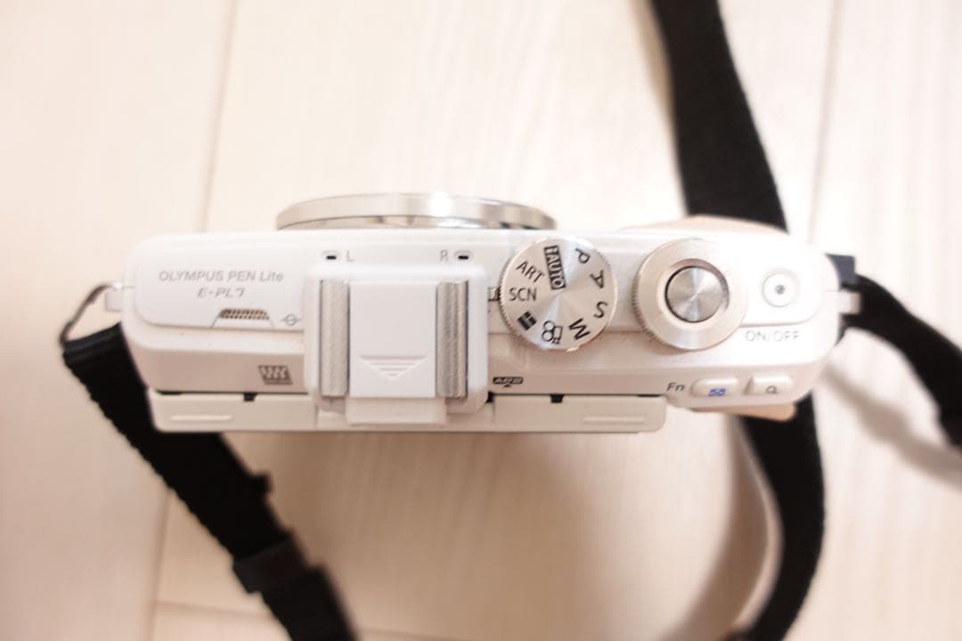 Olympus PEN EPL7 ミラーレス一眼カメラ