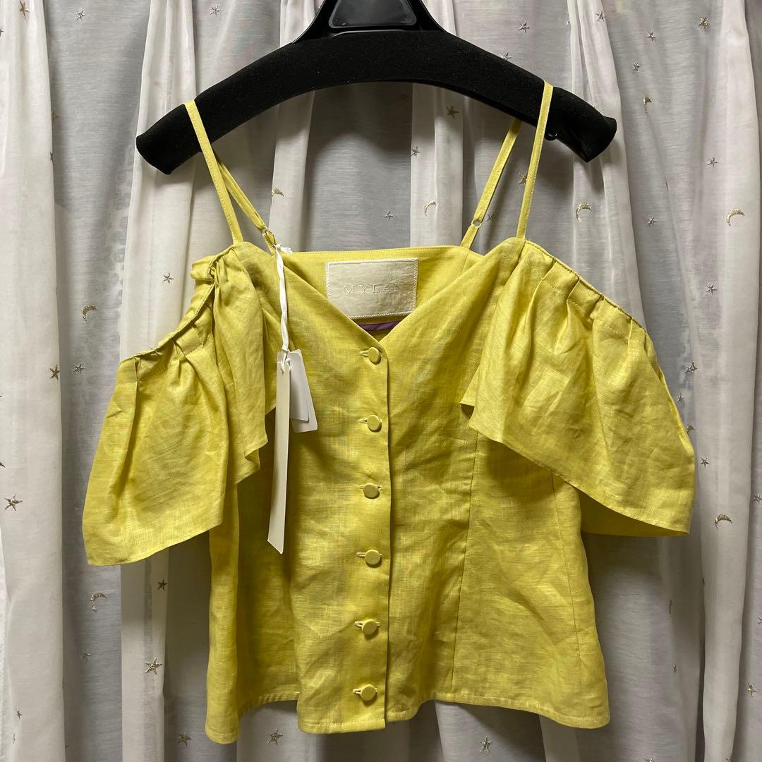 MYLAN イエロー フリルキャミソール