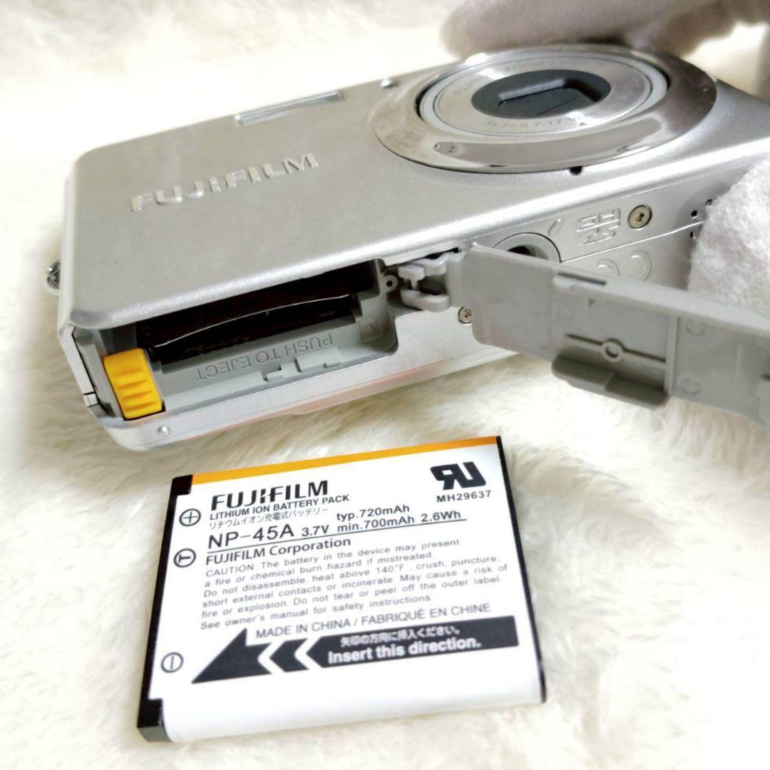 美品✨ FUJIFILM FinePix J27 シルバー 箱 付属品