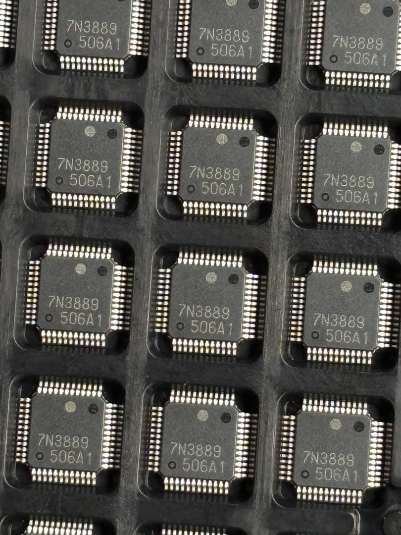 997個。 Renesas ICチップ UPC5703GA-036-9EU-A