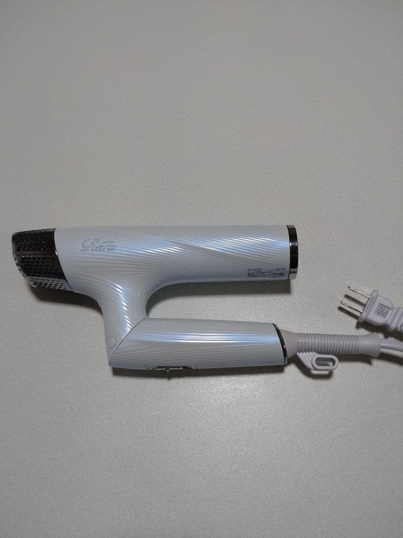 リファ　ドライヤー　2024年製 ジャンク