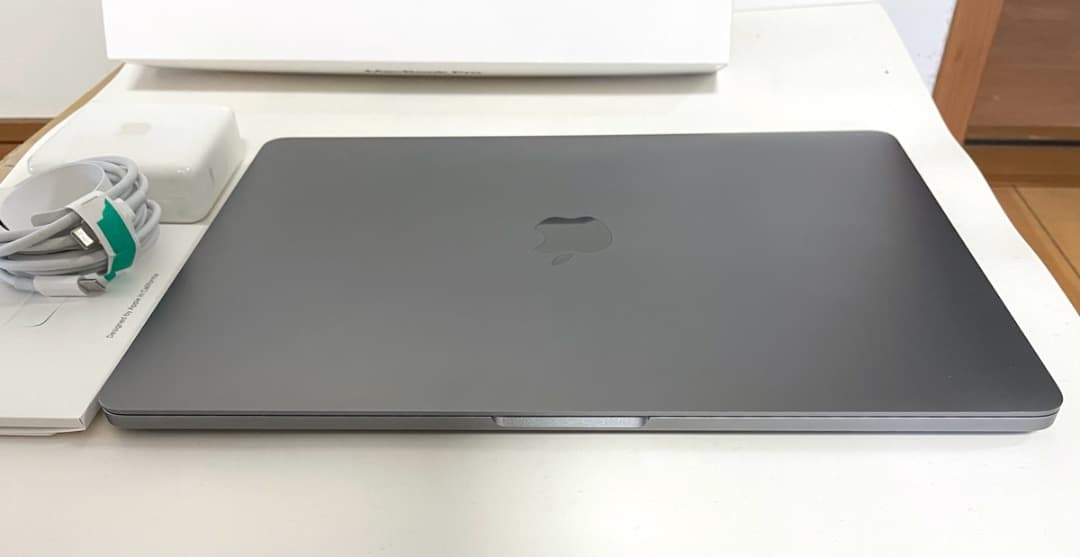 MacBook Pro13 2.5 GHz Corei7 512GB 性能アップ