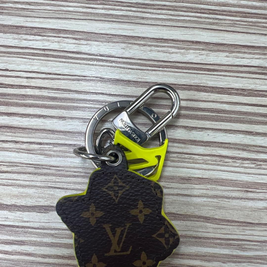 ルイ ヴィトン チャーム ポルトクレ LV スケアクロウ オレンジ ホワイト