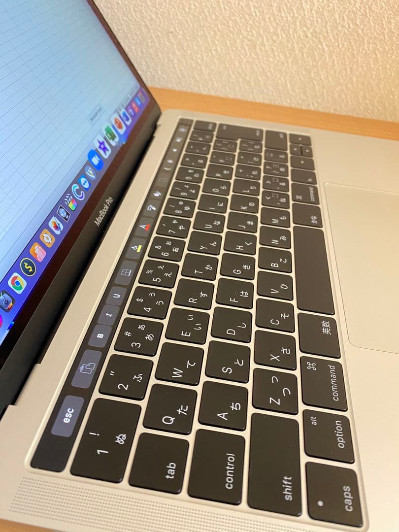 美品 MacBook Pro 16GB 指紋認証、タッチパネル /箱付き
