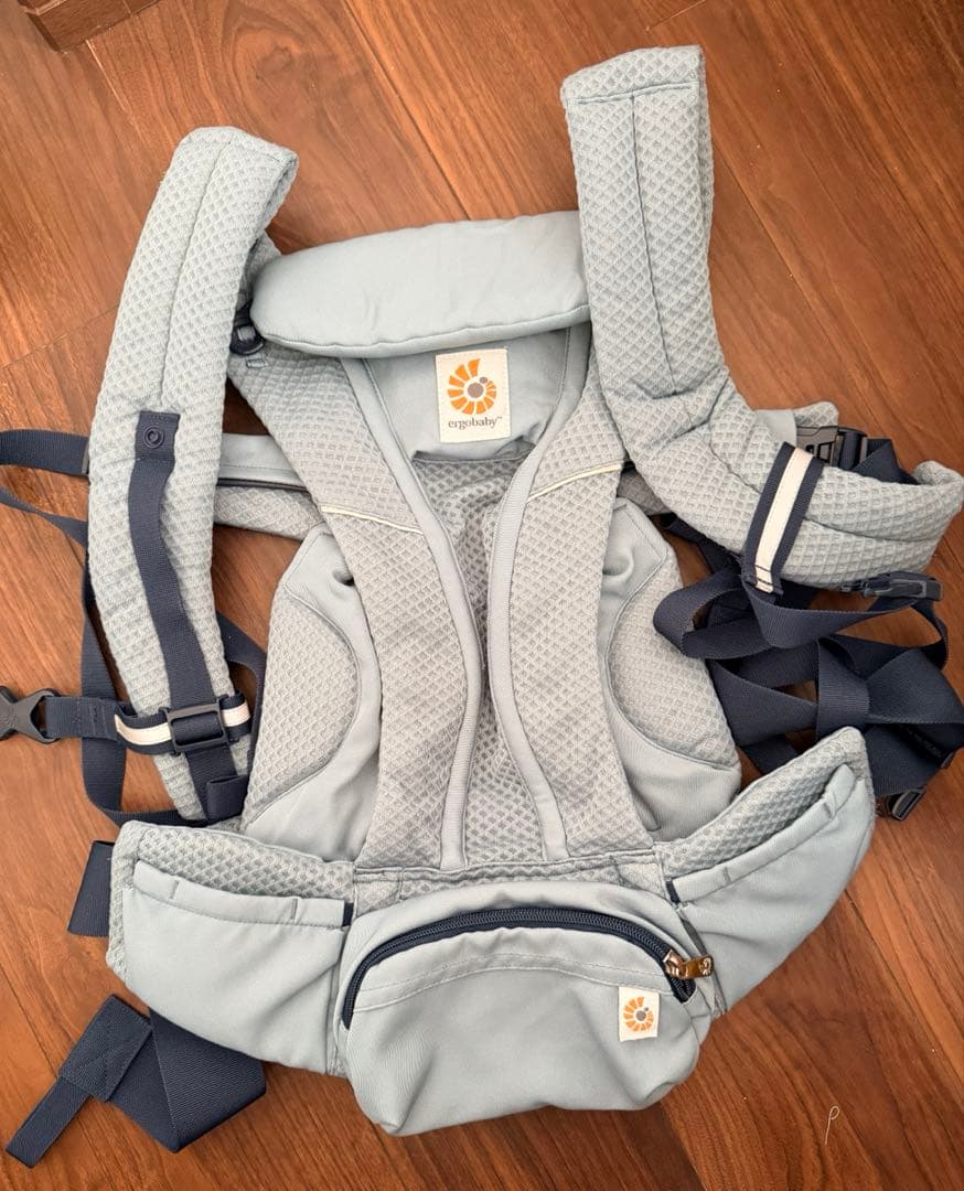 【ガガ】ergobaby OMNI Breeze 抱っこ紐 ライトブルー