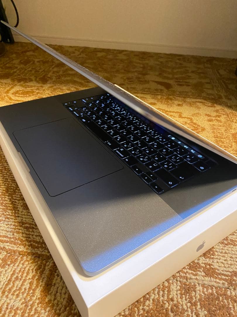 MACBOOK PRO  16インチ　late2019