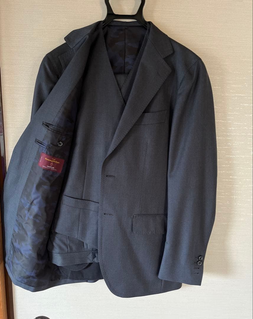 イタリア製エルメネジルドゼニアトラベラー英国製ドーメル 三揃スーツオールシーズン