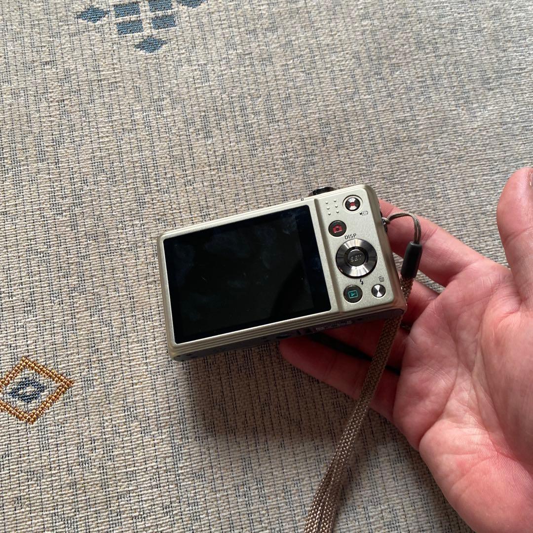 CASIO コンパクトデジタルカメラ　EXILIM EX-ZS150