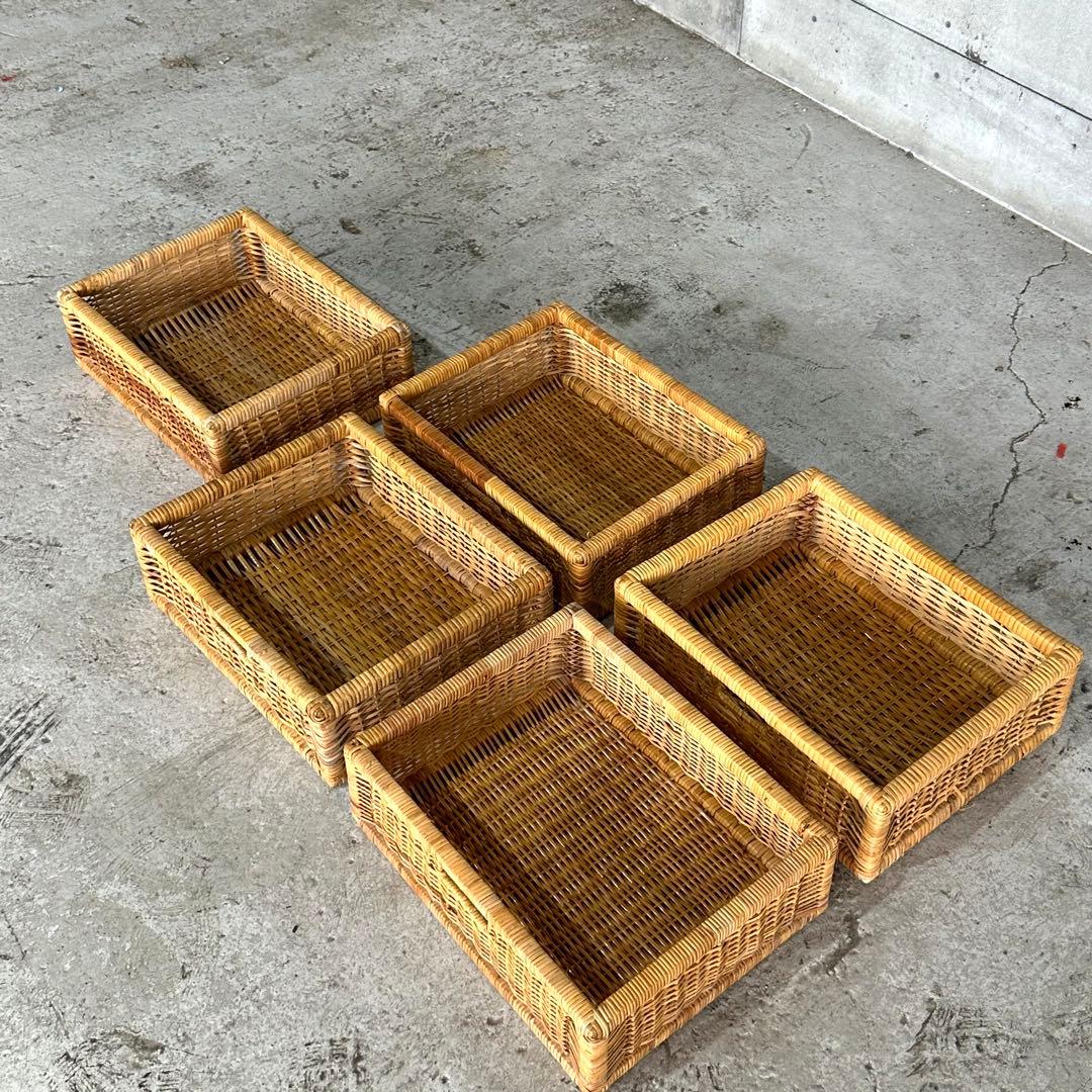 ⭐️即決価格⭐️ラタン 籐家具 5段チェスト　ランドリーラック キャスター付