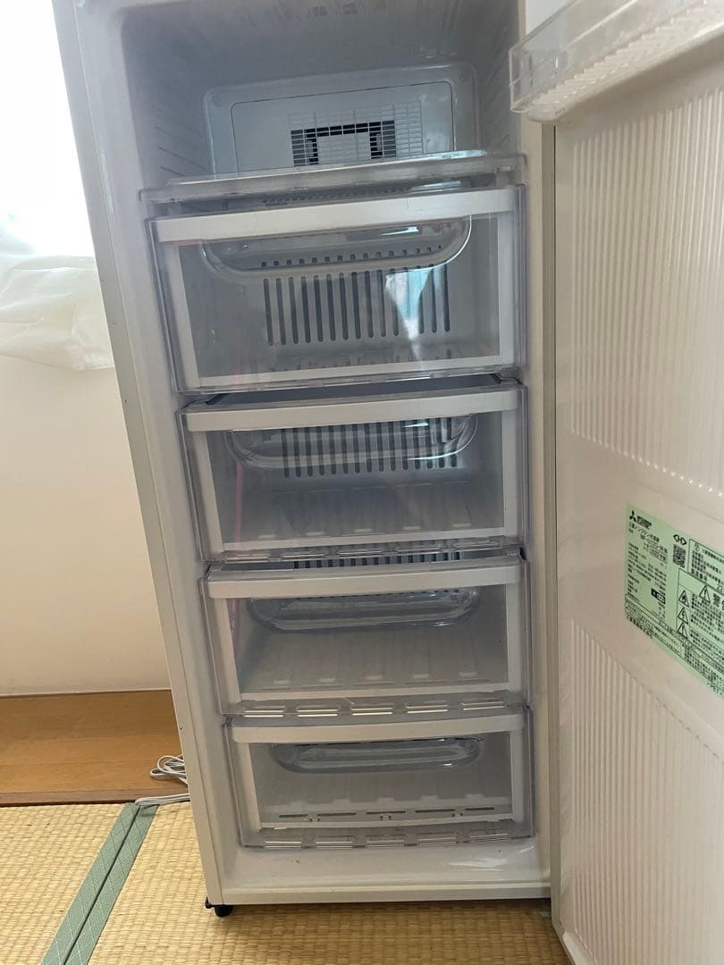 MITSUBISHI ノンフロン冷凍庫 MF-U12G-W