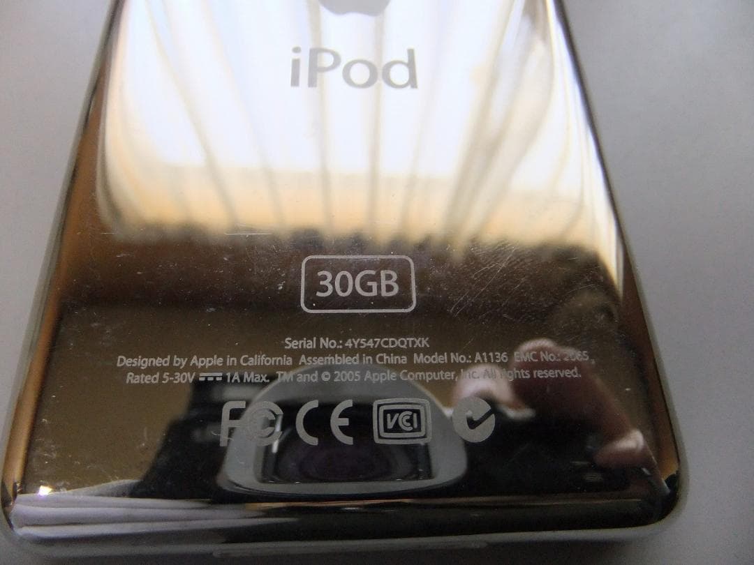 Apple ipod classic A1136 30GB　第五世代　動作品