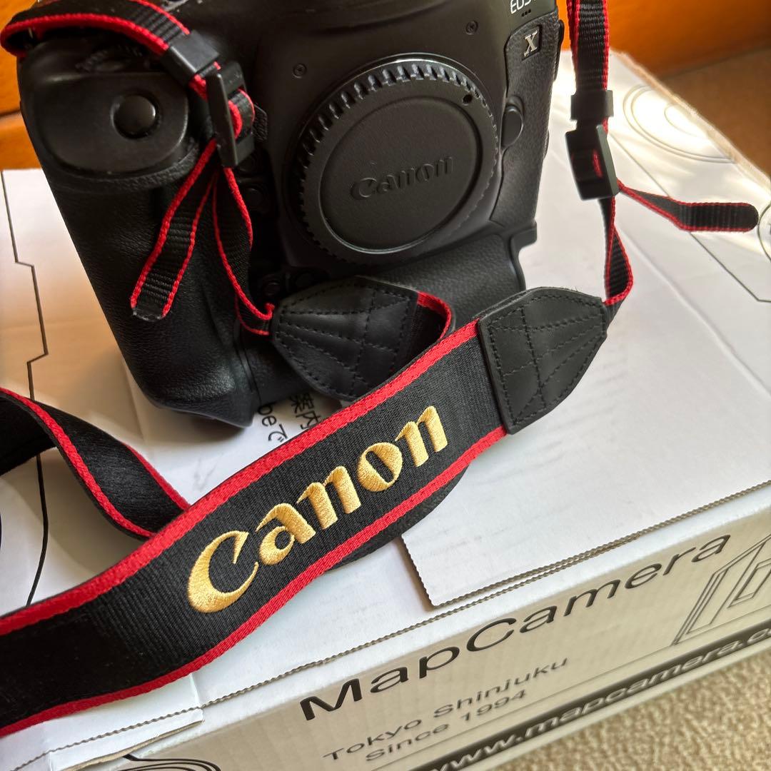 Canon EOS-1D X カメラバッテリー、レンズ、CF.取説、充電器付き