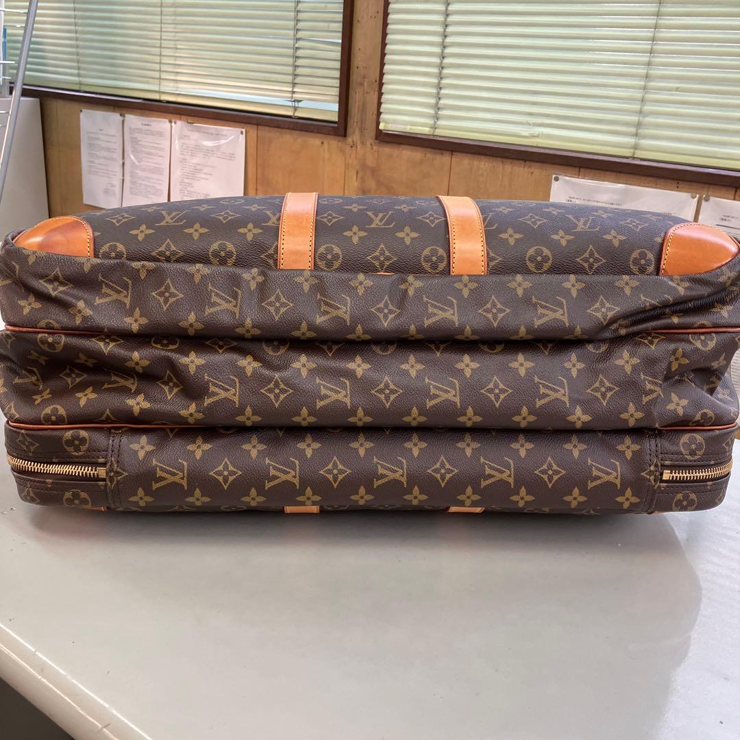 美品⭐︎希少　ルイ・ヴィトン モノグラム シリウス55 新品鍵3個付