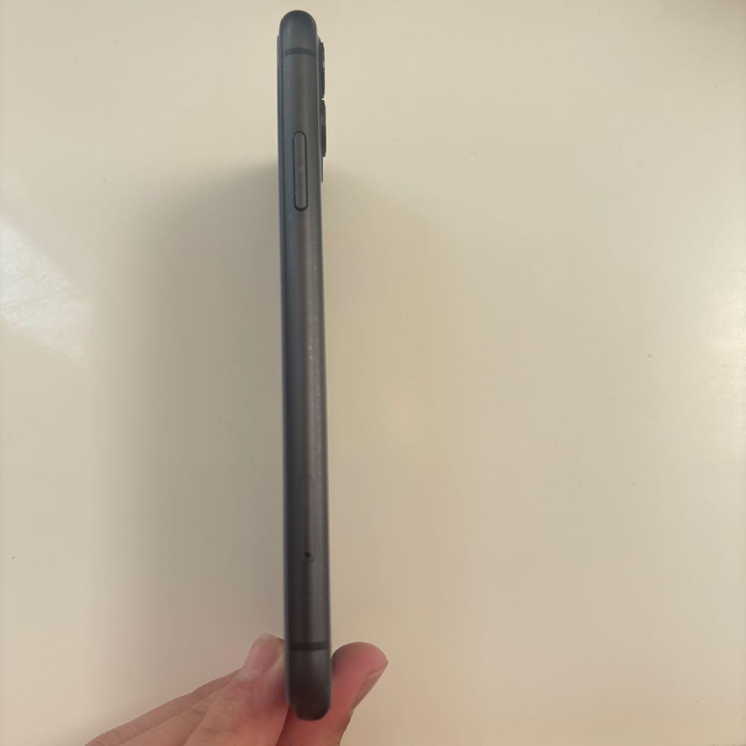 か*ん様 Apple iPhone 11 ブラック 本体