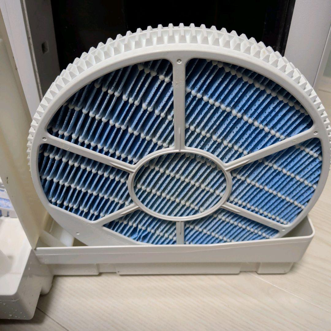 【美品】SHARP 加湿空気清浄機 KI-HP100-Wプラズマクラスター