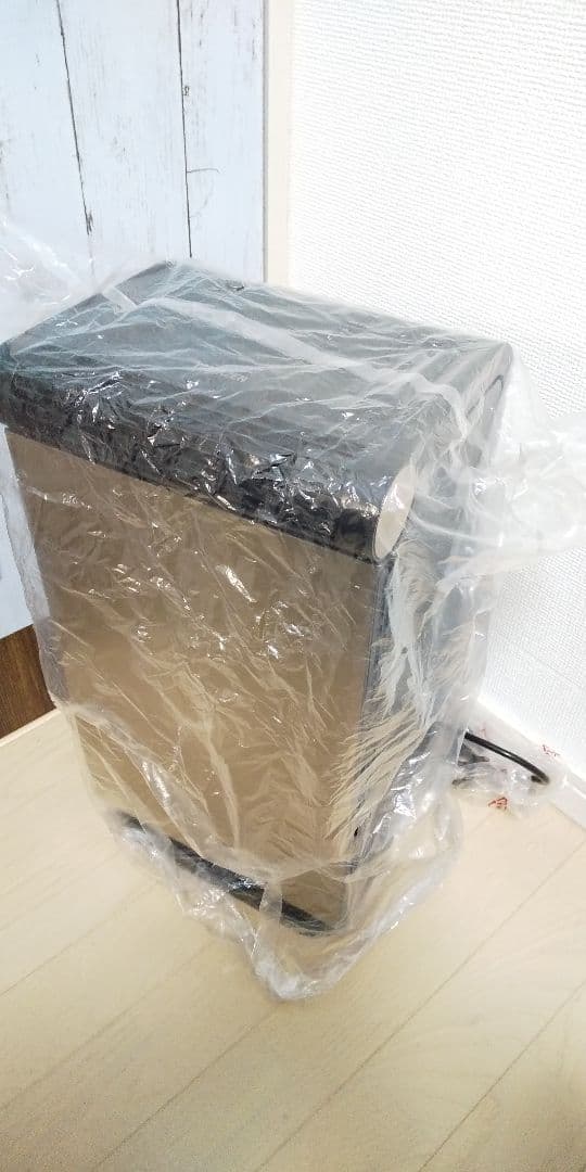 １日最大4.1リットル除湿可能、スポットクーラー機能搭載除湿機