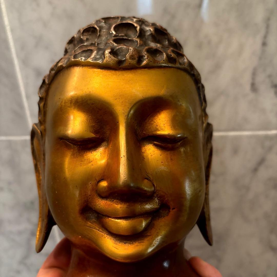 チベットアンティーク平和的なお顔で全てを見通すような瞳の仏頭　仏像涅槃