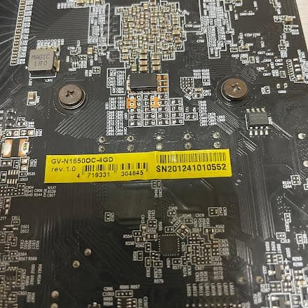 正常動作品 GIGABYTE GTX1650 4GB 補助電源不要モデル