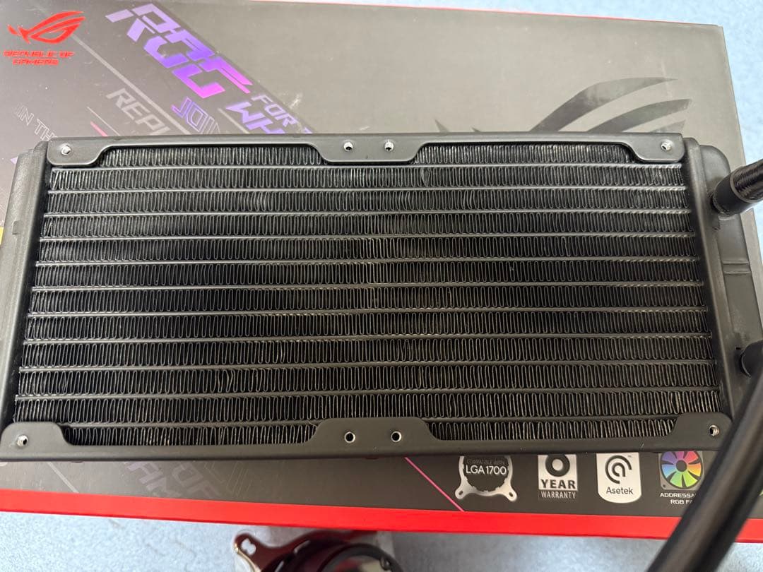 ROG STRIX LC II 240 ARGB 簡易水冷