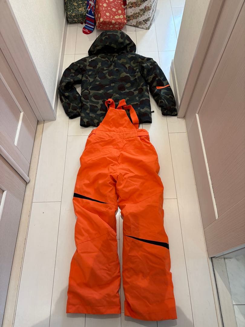 美品　フェニックス　セットアップ　スキーウェア　男の子　150