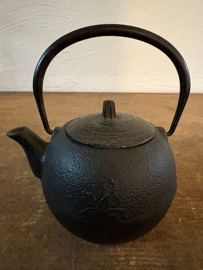 南部鉄器　鉄瓶　急須　梅