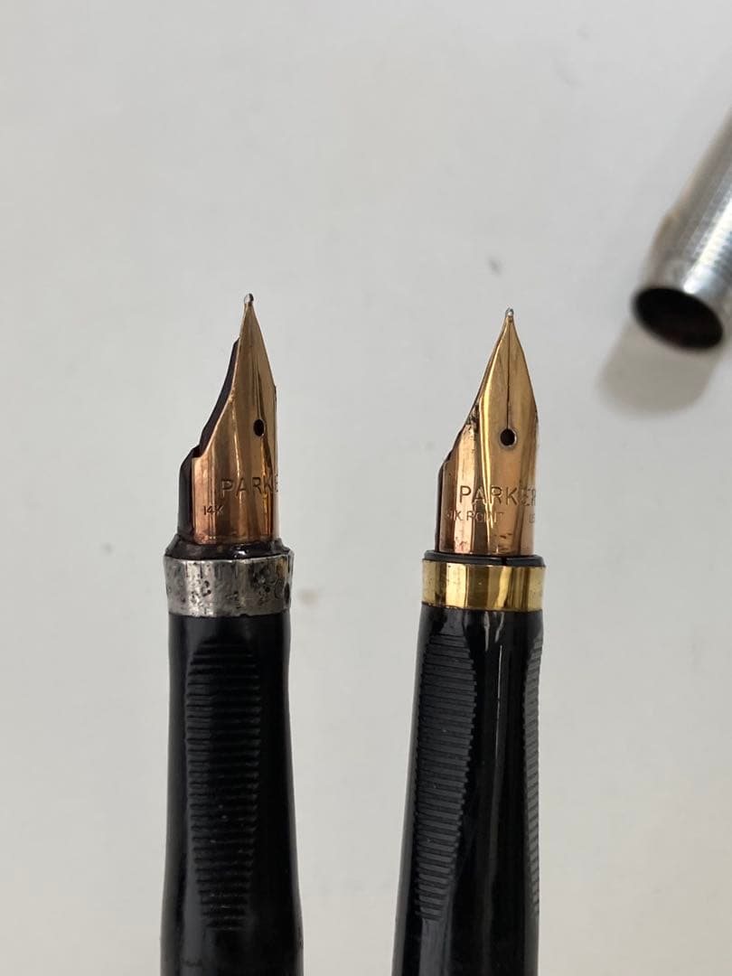 MONTBLANC 万年筆 シルバー・ゴールド 専用ケース付き　パーカー✖︎2本