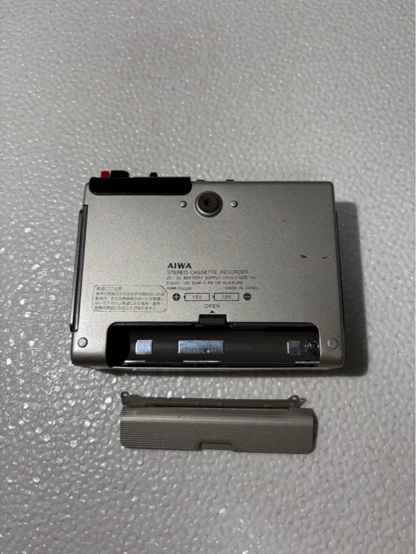 AIWA カセットボーイHS-F2 カセットプレーヤー オートリバース　ジャンク