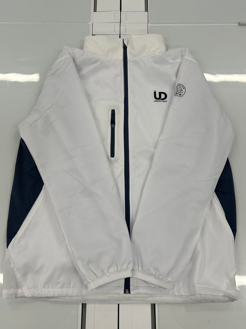 ゴルフ UNDER DIVE マイクロリップストップ フードイン ジャケット