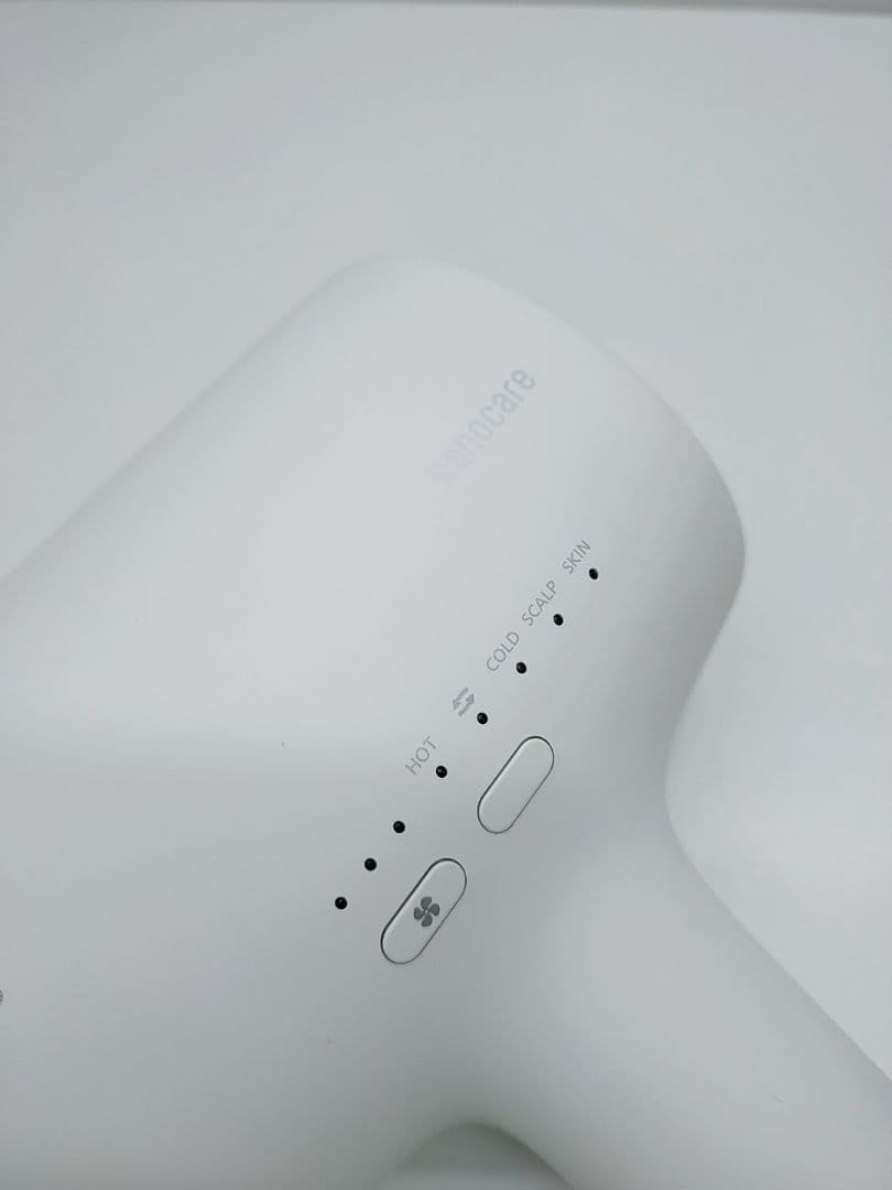 ほぼ未使用品☀ノズル付きPanasonic ナノケア ドライヤー EH-NA0J